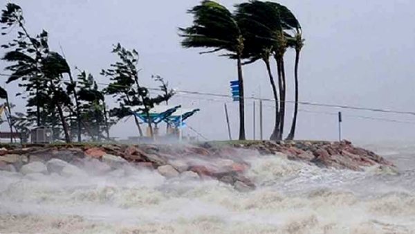 चक्रवाती तूफान मोंथा की तस्वीर चक्रवाती तूफान मोंथा की तस्वीर