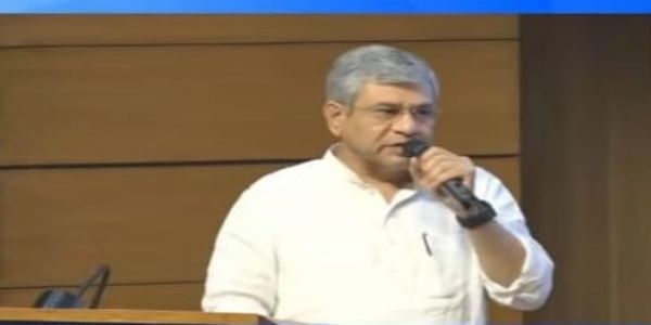 केंद्र ने दी आठवें वेतन आयोग के गठन को मंजूरी