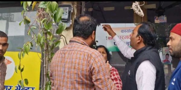 राजपुरा टनकपुर रोड मे बिजली के स्मार्ट मीटर लगाने का हुआ विरोध…