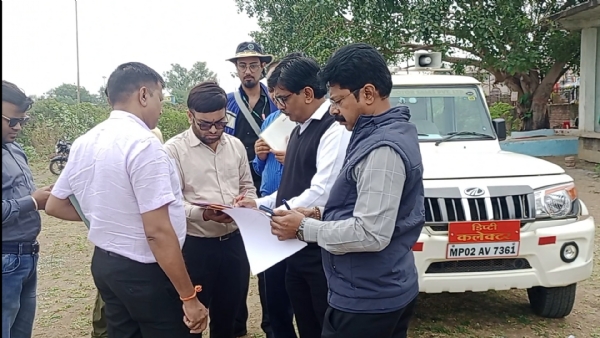 अशोकनगर: तुलसी सरोवर में अवैध 52 दुकानों, टापू का निर्माण: एनजीटी के आदेश पर टीम ने किया निरीक्षण