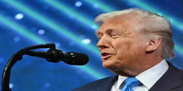 अमेरिकी राष्ट्रपति डोनाल्ड ट्रंप का फाइल फोटो अमेरिकी राष्ट्रपति डोनाल्ड ट्रंप का फाइल फोटो