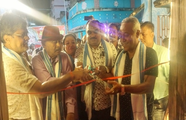 जगद्धात्री पूजा मंडप का उद्घाटन जगद्धात्री पूजा मंडप का उद्घाटन