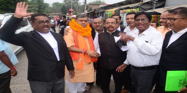 बार लाइब्रेरी के वकीलों से मिले पर विधायक खेमका