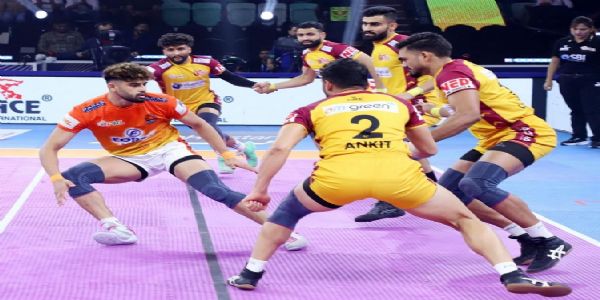 पीकेएल-12 (क्वालीफायर-2) : आदित्य-अजीत की जोड़ी ने पुनेरी पल्टन को फाइनल में पहुंचाया, 31 अक्टूबर को दिल्ली से होगी टक्कर