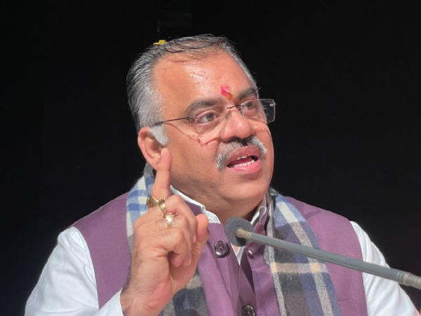 मुख्यमंत्री चुनाव आचार संहिता का खुलेआम उल्लंघन कर रहे हैं- चुघ मुख्यमंत्री चुनाव आचार संहिता का खुलेआम उल्लंघन कर रहे हैं- चुघ