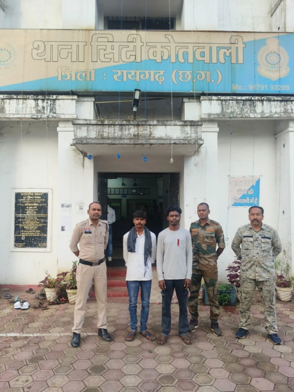 पुलिस के गिरफ्त में आरोपी