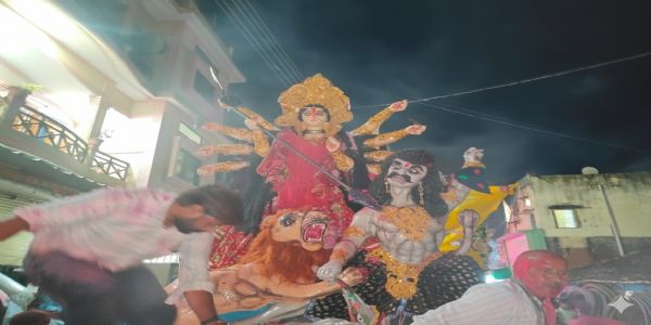 बलरामपुर : धूमधाम से सम्पन्न हुआ दुर्गा प्रतिमा का विसर्जन
