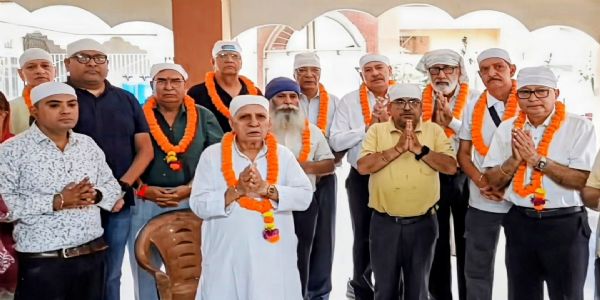 गुरु नानक सभा के श्रद्धालु चलिया कार्यक्रम में शामिल होने के लिए रवाना