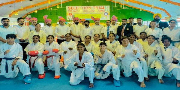 ओलंपिक में भाग लेने को कराटे ट्रायल में 600 खिलाड़ियाें ने बहाया पसीना