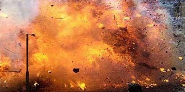 बम विस्फोट होने से महिला की मौत, पति गिरफ्तार