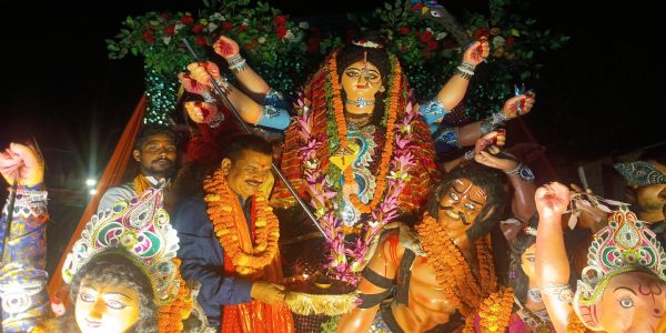 जिले भर में लगभग 2150 प्रतिमाओं का विसर्जन किया गया
