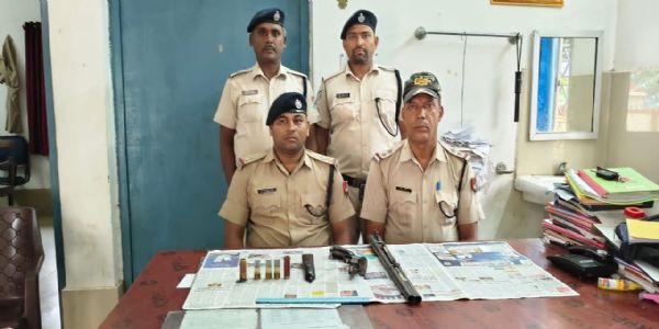 ऑपरेशन सतर्क के तहत लावारिस बंदूक एवं कारतूस बरामद