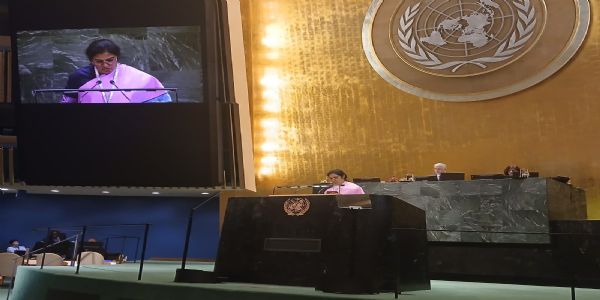 संसद सदस्य डॉ. डी. पुरंदेश्वरी संसद सदस्य डॉ. डी. पुरंदेश्वरी