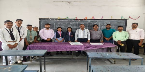 बलरामपुर : संभाग स्तरीय प्रश्न मंच में सेजेस रामानुजगंज अव्वल