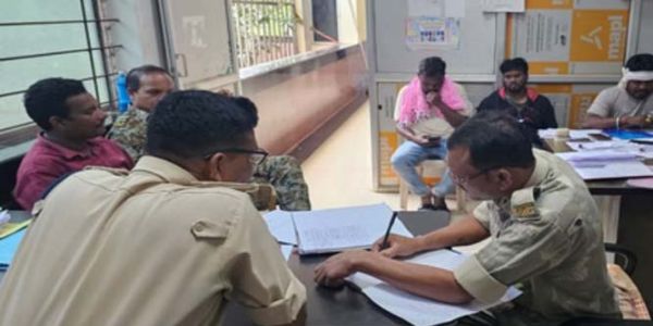 जगदलपुर : अज्ञात वाहन ने बाइक सवार तीन युवकों काे मारी टक्कर, एक युवक की हुई मौत