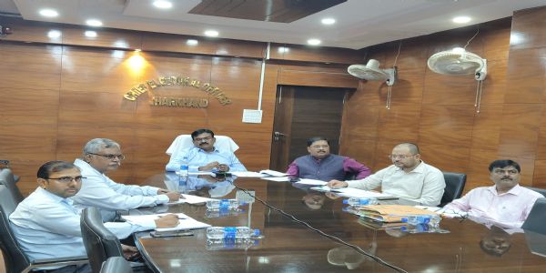 एसआईआर को लेकर सीईओ की समीक्षा बैठक, पैतृक मैपिंग कार्य तेजी और त्रुटिरहित पूरी करने का निर्देश