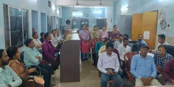 धमतरी :प्रधानमंत्री स्वनिधि योजना के प्रभावी क्रियान्वयन को लेकर नगर निगम में हुई बैठक