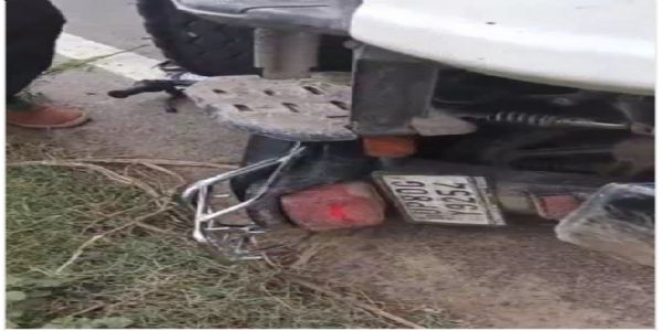 आगरा में डम्फर ने तीन मोटरसाइकिल सवारों को रौंदा, तीनों की मौके पर मौत