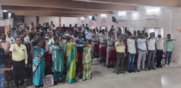 बाल विवाह मुक्त छत्तीसगढ़ अभियान के तहत परियोजना स्तरीय प्रशिक्षण सह कार्यशाला सम्पन्न बाल विवाह मुक्त छत्तीसगढ़ अभियान के तहत परियोजना स्तरीय प्रशिक्षण सह कार्यशाला सम्पन्न