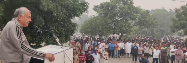 रन फॉर यूनिटी कार्यक्रम को संबोधित करते विधायक पनिहार। रन फॉर यूनिटी कार्यक्रम को संबोधित करते विधायक पनिहार।