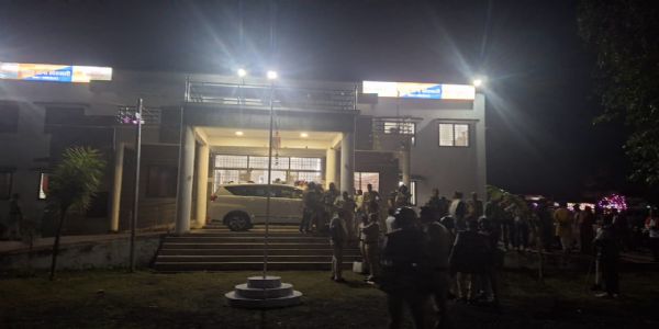 दमोहः पशुवध को लेकर हंगामा, दो पक्ष आए आमने-सामने