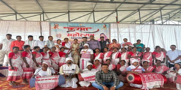 बलरामपुर : विकासखण्ड स्तरीय करमा महोत्सव का आयोजन, श्रेष्ठ प्रदर्शन करने वाले दल हुए पुरस्कृत