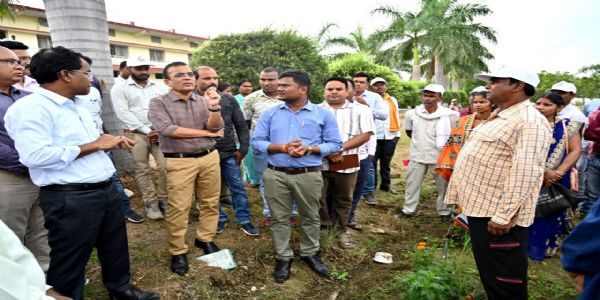 जांजगीर-चांपा:फसल चक्र परिवर्तन और प्राकृतिक खेती से होगा जल संरक्षण एवं किसानों की आय में वृद्धि -कलेक्टर जन्मेजय महोबे