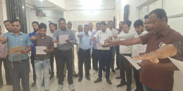 कोरबा कलेक्ट्रेट कार्यालय सहित सभी शासकीय कार्यालयों में मनाया गया राष्ट्रीय एकता दिवस