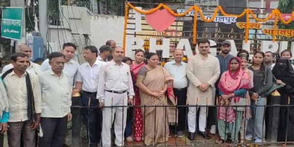 कागज का महज एक टुकड़ा है एनडीए का संकल्प पत्र:दीपिका पांडे