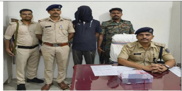 सरसी पुलिस की बड़ी कार्रवाई, कुख्यात अपराधी पूंकेश गिरफ्तार