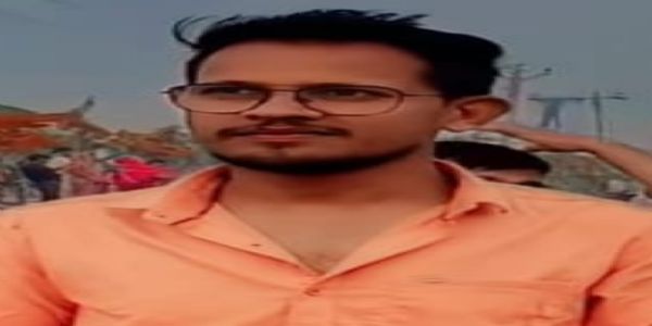 फारबिसगंज अंचल कार्यालय के डाटा इंट्री ऑपरेटर घुस की रकम की साथ गिरफ्तार