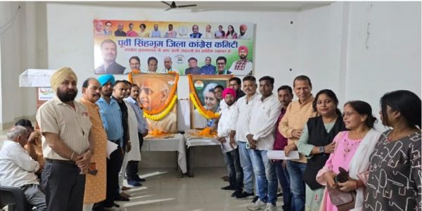 कांग्रेस ने सरदार पटेल और इंदिरा गांधी को दी श्रद्धांजलि