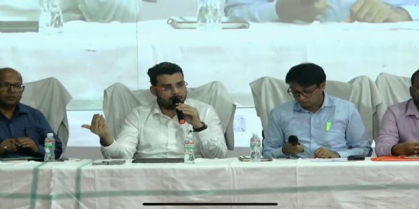 पारदर्शी प्रक्रिया से बढ़ी ददरी मेले की आय, सवा करोड़ में हुई झूले की नीलामी