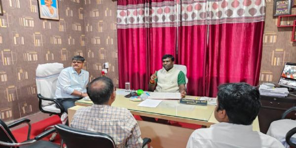 राज्य स्थापना दिवस को लेकर उपायुक्त ने दिया अधिकारियों को दिया निर्देश