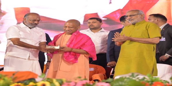 संस्कृत और तमिल भारत की आत्मा : योगी आदित्यनाथ