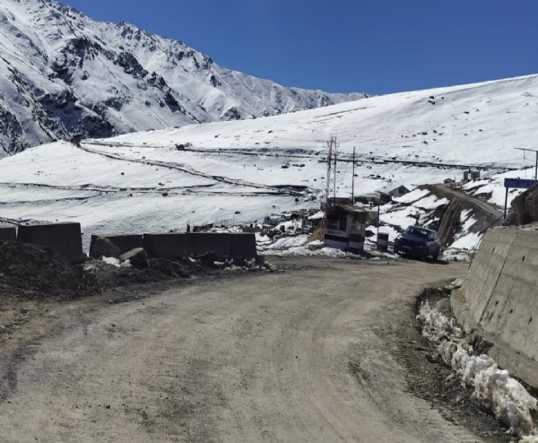 नीति सडक नीति सडक