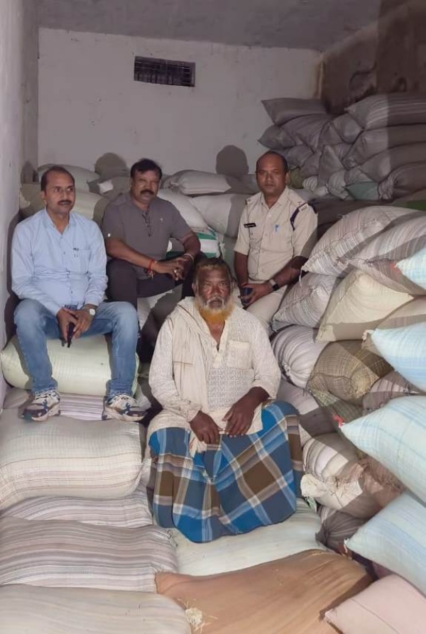 15 नवम्बर से धान खरीदी होगी प्रारंभ, सीजन से पहले प्रशासनिक अमला का अलर्ट मोड 15 नवम्बर से धान खरीदी होगी प्रारंभ, सीजन से पहले प्रशासनिक अमला का अलर्ट मोड