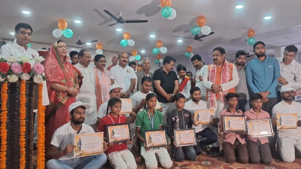 आजादी के बाद राष्ट्र निर्माण में सरदार पटेल का योगदान अद्वितीय रहा: रामचन्द्र कनौजिया आजादी के बाद राष्ट्र निर्माण में सरदार पटेल का योगदान अद्वितीय रहा: रामचन्द्र कनौजिया