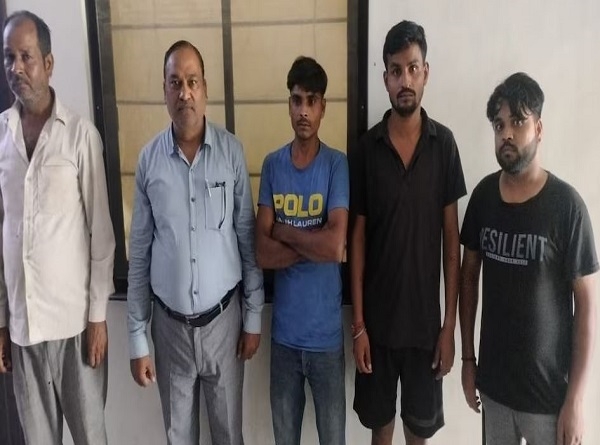 पांच सदस्य गिरफ्तार पांच सदस्य गिरफ्तार