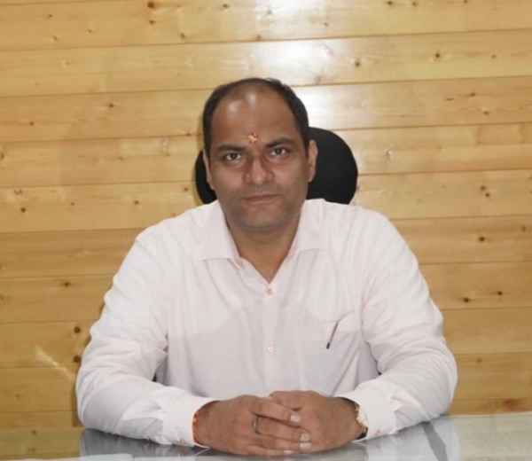 जिलाधिकारीचंपावत जिलाधिकारीचंपावत