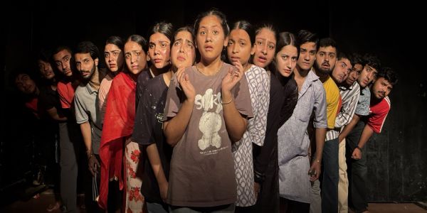 नाट्य रंगमंच पर ‘छूना है आसमान’ की दमदार प्रस्तुति