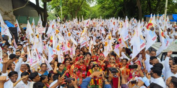 आज ठाणे में बंजारा समु.मोर्चा,अंतिम प्रदर्शन शिवाजी पार्क में
