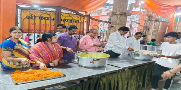 श्याम भंडारे में सैकड़ों भक्तों ने पाया प्रसाद