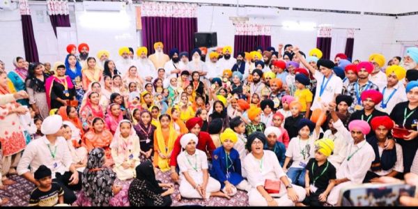 गुरमत सिख्या कैंप का समापन: सिख आध्यात्मिक ज्ञान के उत्थान का महासागर बना कार्यक्रम