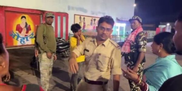 दुर्गा पूजा विसर्जन के दौरान चाकूबाजी में सात घायल, एक गंभीर