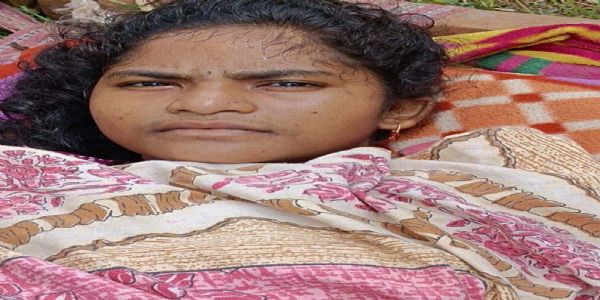 घायल महिला नक्सली गुज्जा सोढ़ी