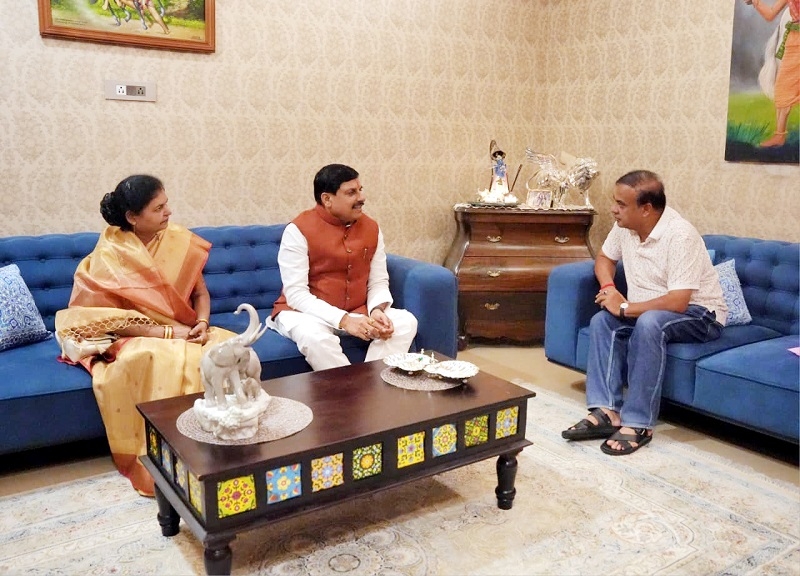 मप्र के मुख्यमंत्री डॉ. यादव ने असम के सीएम डॉ. सरमा से की सौजन्य भेंट