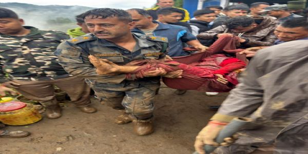 नेपाल में भूस्खलन और बाढ़ से तबाही, 36 घंटे में 40 लोगों की मौत