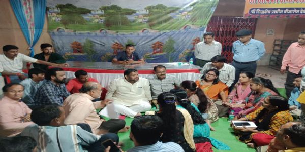 राष्‍ट्रीय मानवाधिकार आयोग सागर पहुंचा, अवैध मांस दुकानों और धार्मिक असहिष्णुता के मामलों पर प्रशासन से जवाब तलब