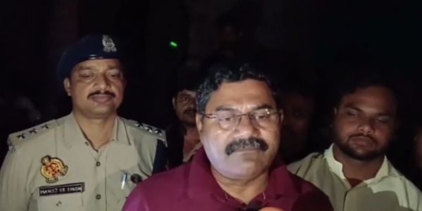 रहस्यमयी ढंग से गायब 8 वर्षीय बालक का शव भूसे के कमरे में मिला, एक हिरासत में